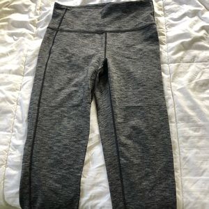 Cropped athleta leggings